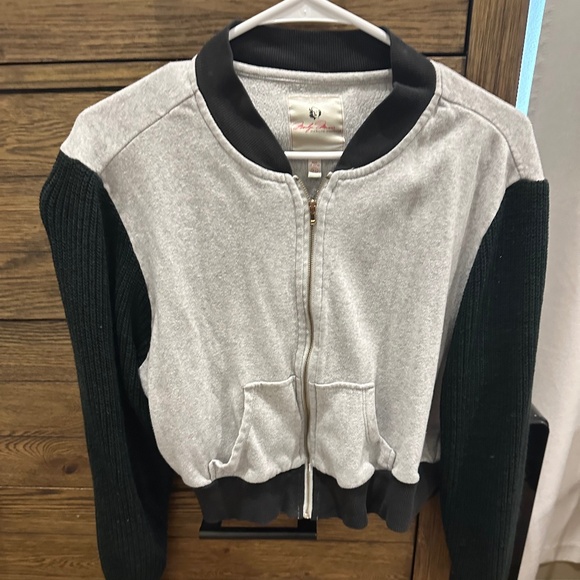 Jacket - Picture 1 of 2